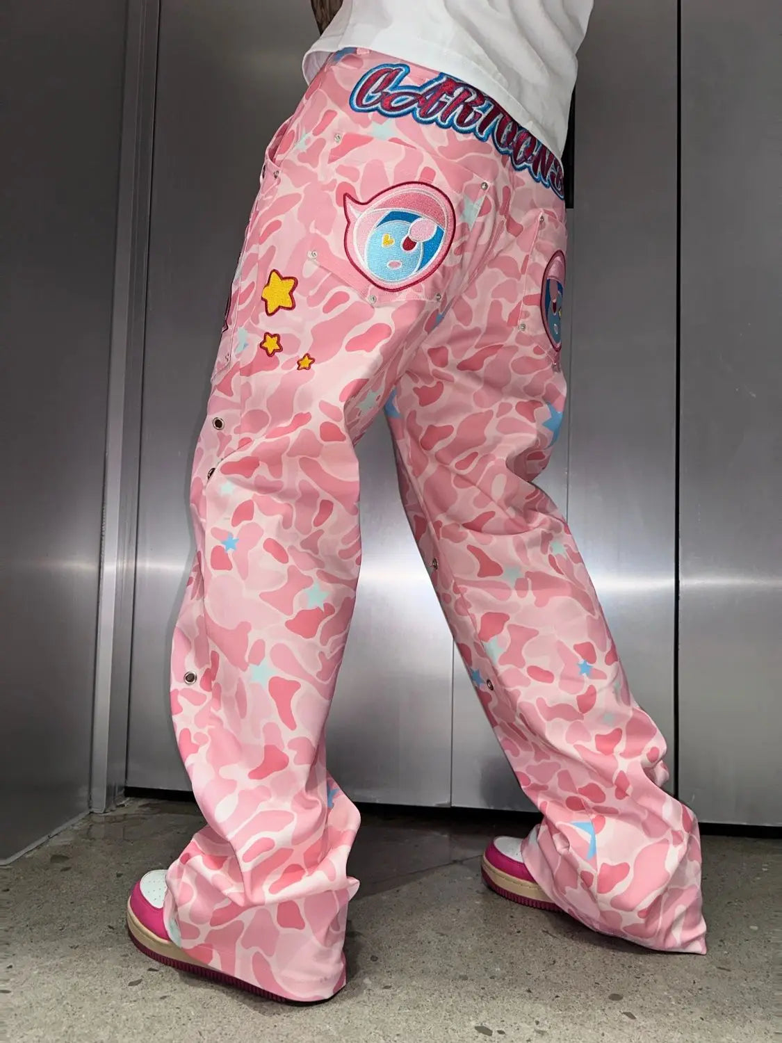 Jeansy w stylu baggy