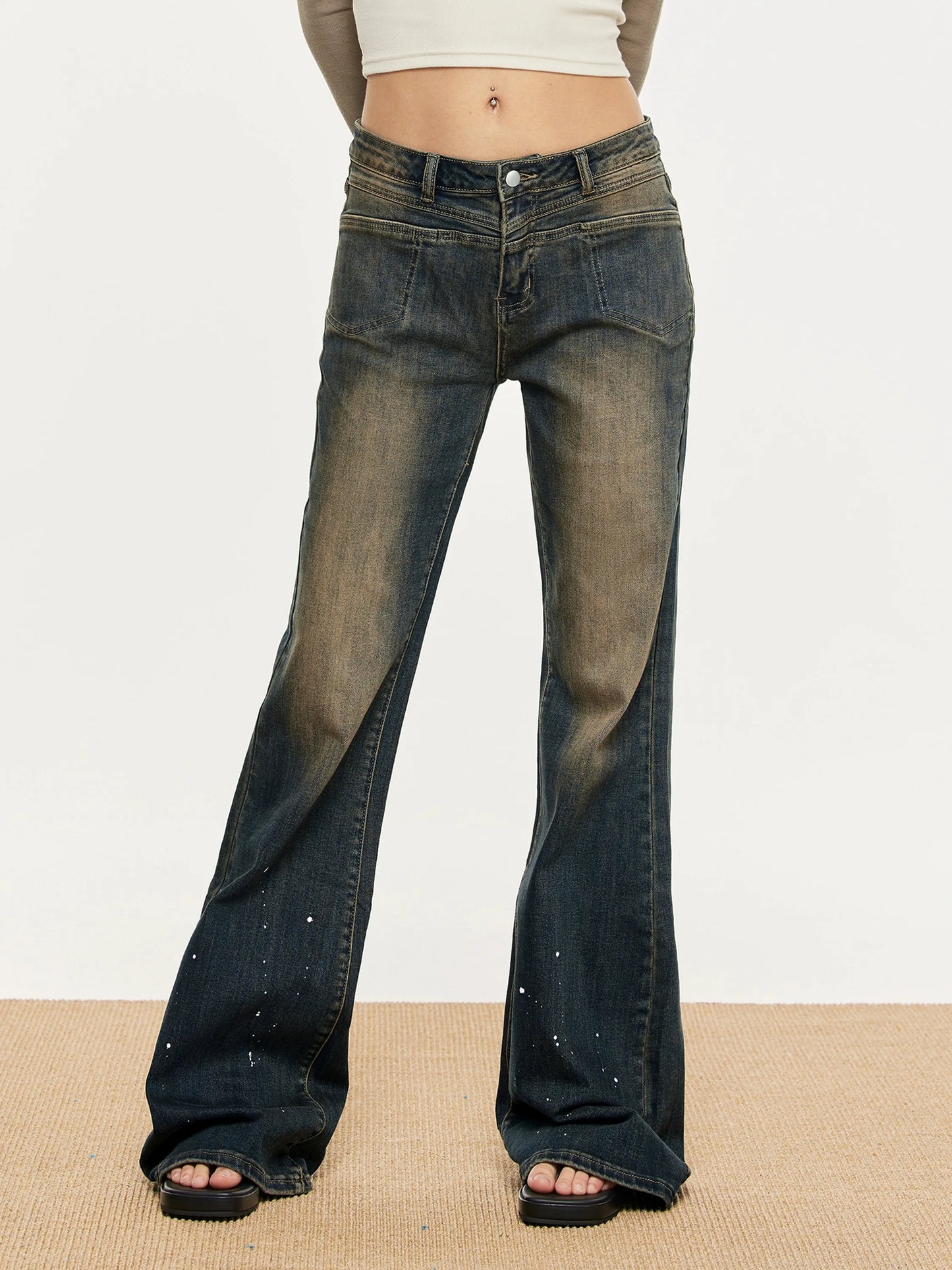 Jeansy typu flare